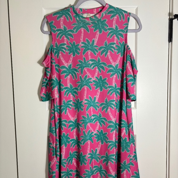 Simply Southern Dress Pink with Green Palm Trees Cold‎ Shoulder Size M - Picture 1 of 4